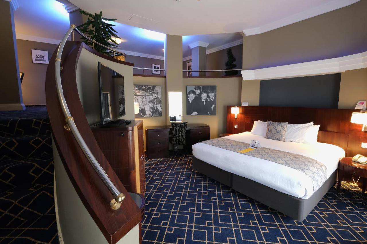 Crowne Plaza - John Lennon Airport By Ihg 4*