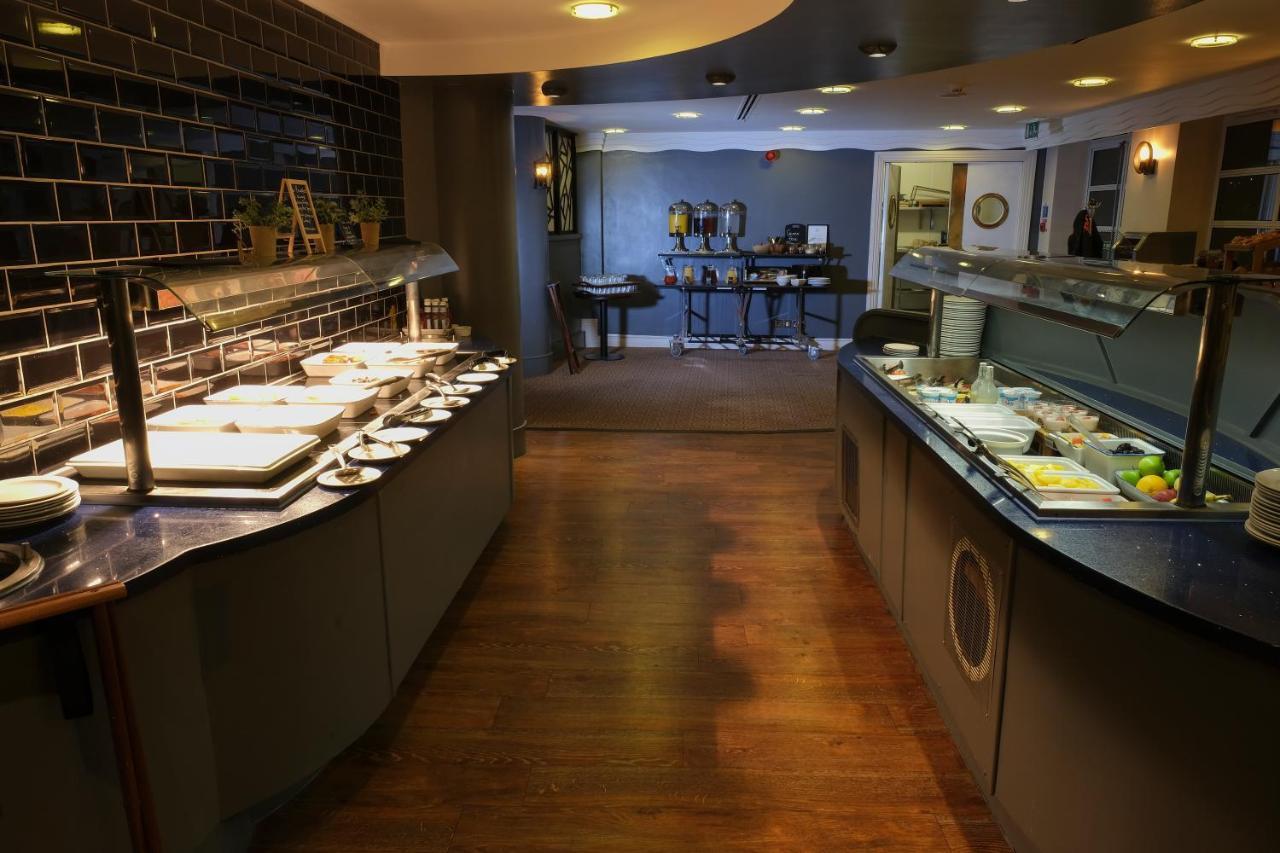 Hotel Crowne Plaza - John Lennon Airport By Ihg
